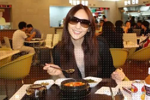 明星旅行糗事一籮筐 總有一個萌到你！