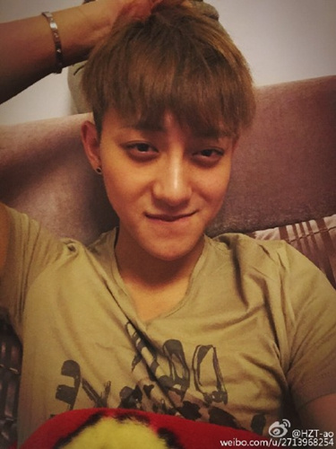 黃子韜清空微博取關所有人 黃子韜清空微博取關所有人