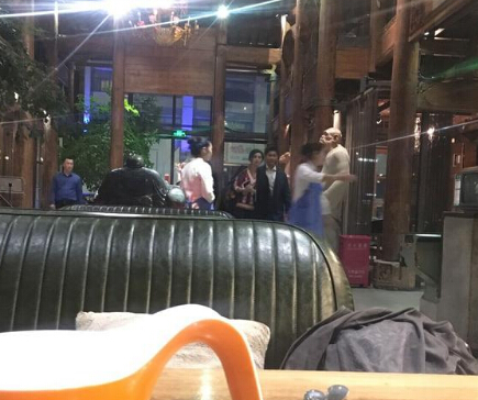 范冰冰李晨現身茶餐廳