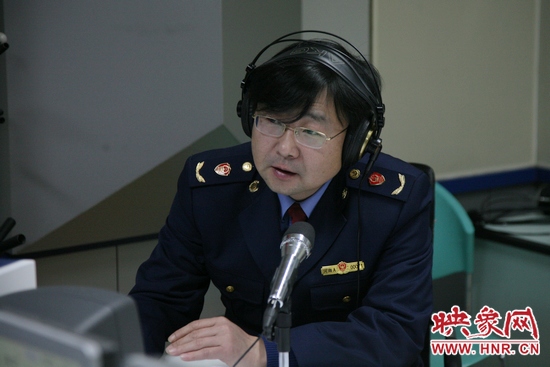 鄭州市工商局機場分局副局長張帆一行做客信息廣播《秀創業》