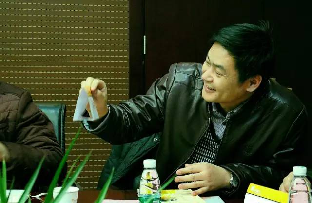 孫躍青 鄭州市公交公司車長,首屆河南十大影響力公職人員獲獎者 孫躍青 鄭州市公交公司車長,首屆河南十大影響力公職人員獲獎者