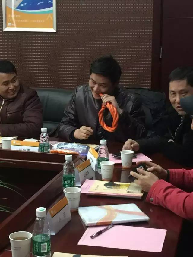 小編想問一下咬膠管的孫老師,優質膠管的口感如何呢? 小編想問一下咬膠管的孫老師,優質膠管的口感如何呢?