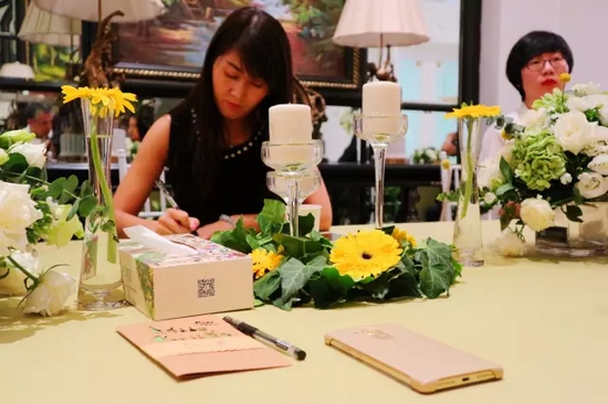 各位“小綠人”也把自己企業(yè)的問題通過卡片的形式，向劉東曉博士請教。