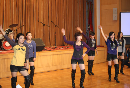 農村廣播DJ在河南電臺2009春節團拜會上