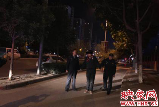 指認(rèn)犯罪現(xiàn)場(chǎng)。