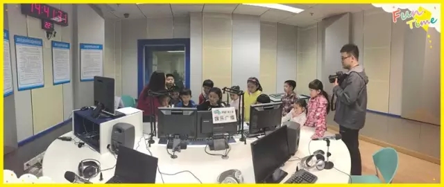 直播間原來是這樣滴! 直播間原來是這樣滴!