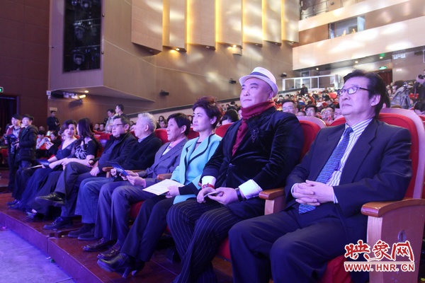 到場領導及嘉賓 到場領導及嘉賓