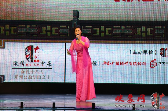 著名越調演員徐愛峰表演《諸葛亮吊孝》選段“我一聲失去了知心人” 著名越調演員徐愛峰表演《諸葛亮吊孝》選段“我一聲失去了知心人”