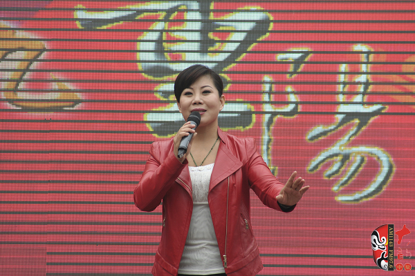 河南電視臺《梨園春》明星擂主張艷紅演唱越調《收姜維》選段“三傳令” 河南電視臺《梨園春》明星擂主張艷紅演唱越調《收姜維》選段“三傳令”