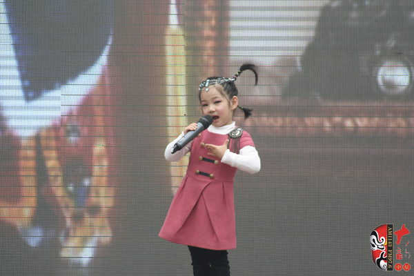 河南軒逸少兒藝術培訓中心焦怡格演唱豫劇《花木蘭》選段“誰說女子不如男” 河南軒逸少兒藝術培訓中心焦怡格演唱豫劇《花木蘭》選段“誰說女子不如男”