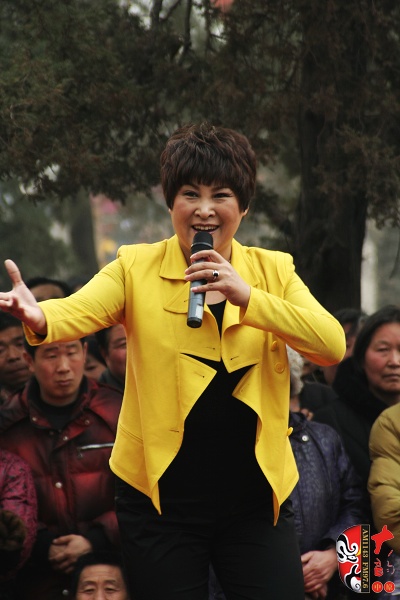 《梨園春》十年擂主爭霸賽十大明星擂主得主李春景演唱《程咬金照鏡子》 《梨園春》十年擂主爭霸賽十大明星擂主得主李春景演唱《程咬金照鏡子》