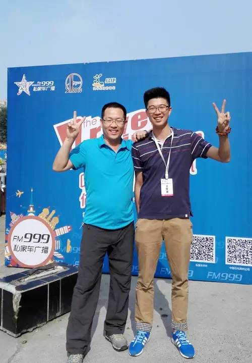 主播鄭強，這兩條大長腿，恩…適合去學游泳