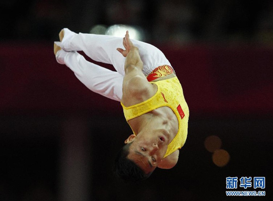 男子蹦床董棟如愿問鼎 俄羅斯摘銀陸春龍第三 男子蹦床董棟如愿問鼎 俄羅斯摘銀陸春龍第三