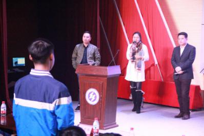 三位導師同臺回答同學們的創業問題