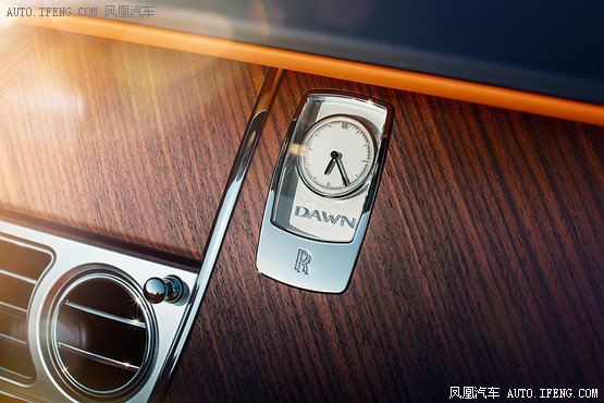 四座敞篷勞斯萊斯曜影將在廣州車展發布