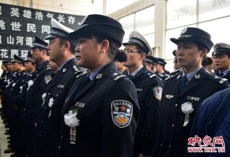 送別儀式上，姚世民的不少同志忍不住流下了眼淚