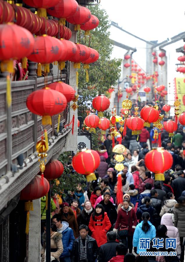 春節(jié)黃金周全國(guó)共接待游客2.03億人次同比漲15.1%