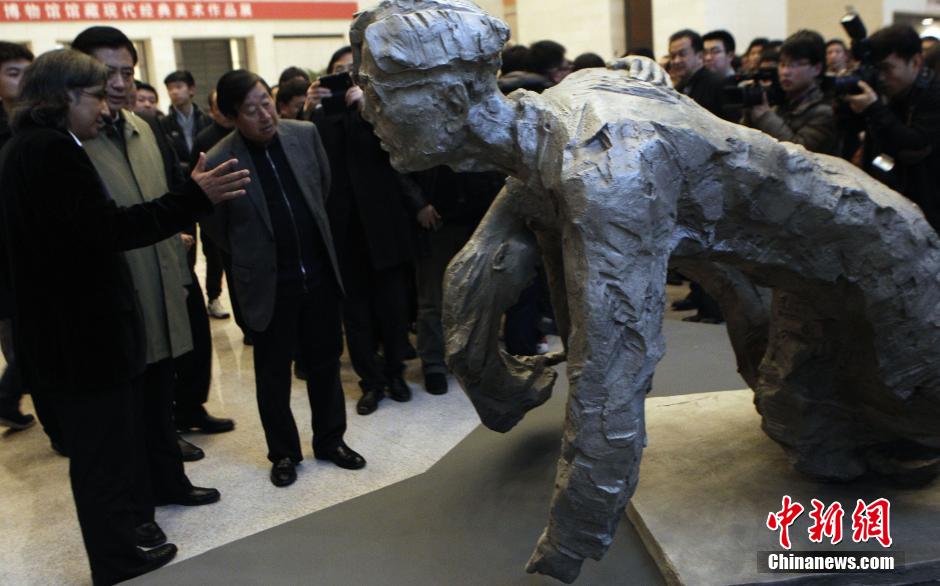 紀念南京大屠殺遇難同胞雕塑展亮相國家博物館