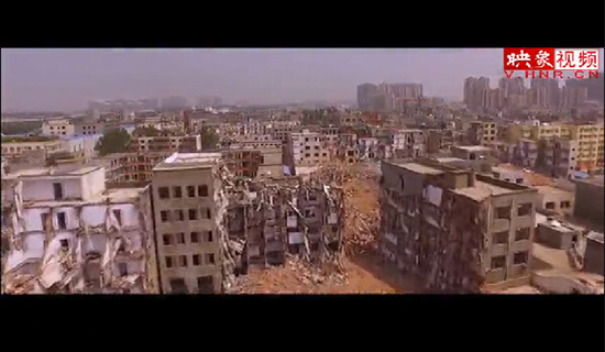 航拍鄭州城中村拆遷 宛如“地震災(zāi)區(qū)” 航拍鄭州城中村拆遷 宛如“地震災(zāi)區(qū)”