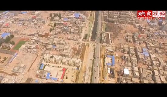 航拍鄭州城中村拆遷 宛如“地震災(zāi)區(qū)” 航拍鄭州城中村拆遷 宛如“地震災(zāi)區(qū)”