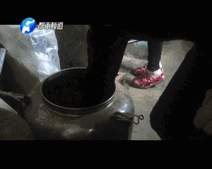 數以噸計的假名酒流向市場 記者臥底揭利益黑幕