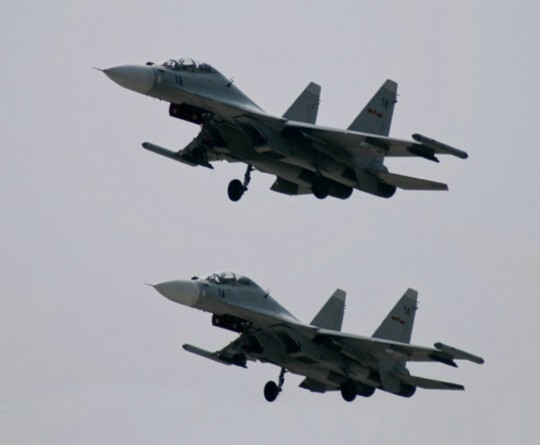 資料圖：解放軍蘇-30戰機編隊飛行。