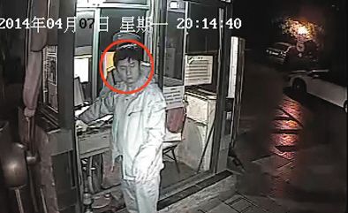 4月10日，一段“法官毆打保安”視頻成為網(wǎng)絡(luò)熱點(diǎn)。