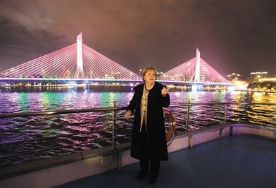 2012年2月3日，德國總理默克爾夜游廣州。