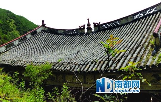 照光寺在致歉微博中稱,該寺位于蒼山之上,年久失修,且沒有防火通道。 照光寺在致歉微博中稱,該寺位于蒼山之上,年久失修,且沒有防火通道。