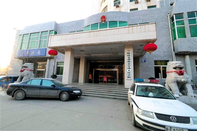 李宏亮在被違規(guī)辦理了監(jiān)外執(zhí)行后，再犯命案。