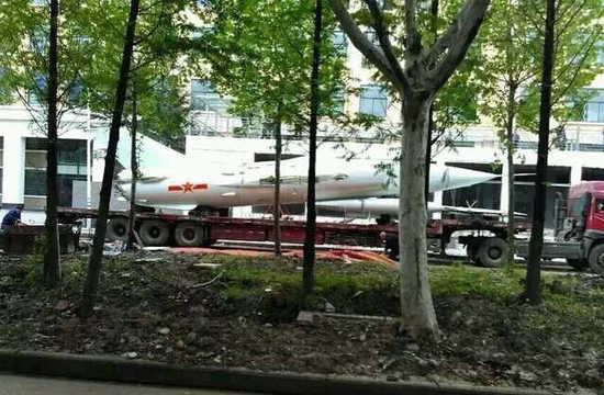 戰斗機運輸途中