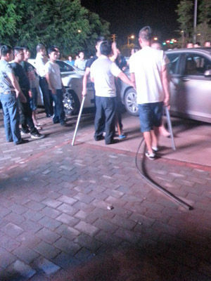 現(xiàn)場疑似多人發(fā)生爭執(zhí) 現(xiàn)場疑似多人發(fā)生爭執(zhí)