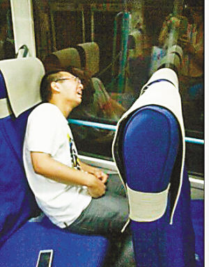 朱江突然發病(市民供圖) 朱江突然發病(市民供圖)