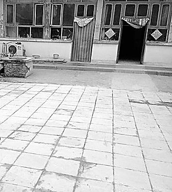 案發(fā)院落，血跡已被掩蓋。