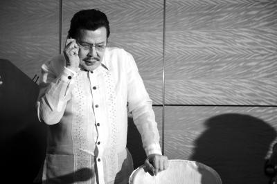 菲律賓政府時隔3年8個月就香港人質事件正式致歉 菲律賓政府時隔3年8個月就香港人質事件正式致歉