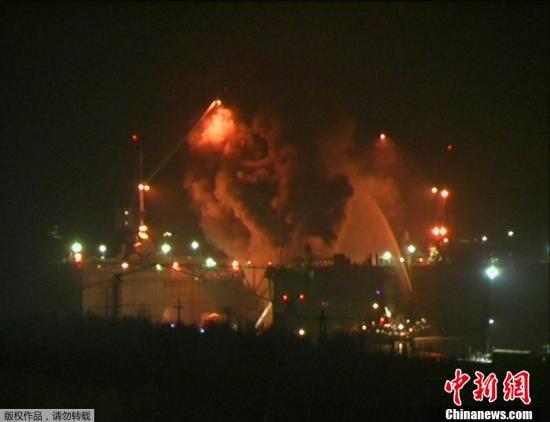 資料圖：2011年12月29日晚間，俄羅斯摩爾曼斯克州一艘名為“葉卡捷琳堡”號的核潛艇起火。