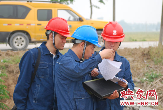 從09年任班長至今,樊建軍帶領的這個隊伍沒有出過一次安全事故。 從09年任班長至今,樊建軍帶領的這個隊伍沒有出過一次安全事故。