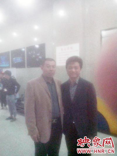 10月30日，著名節(jié)目支持人崔永元聽說了楊冠軍資助學生的事情后，通過河南衛(wèi)視，邀請其到北京見面，接受