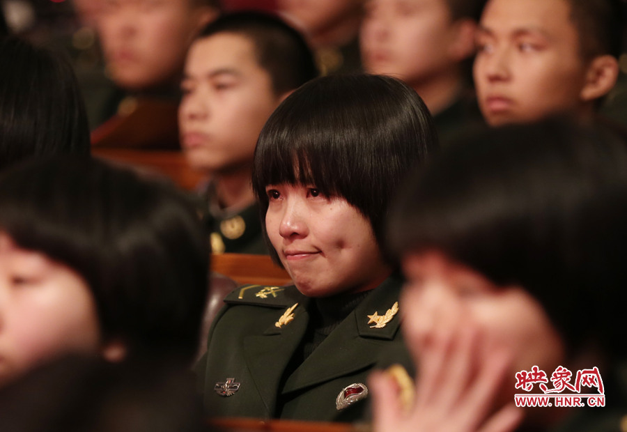 現場觀眾感動落淚。