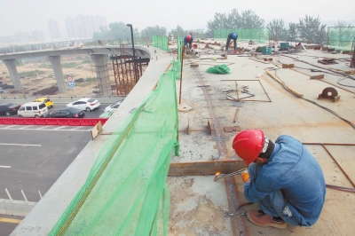 南三環京廣快速路全互通式立交目前主體已基本完工