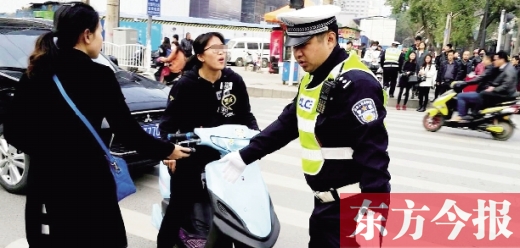 昨日，鄭州市交巡警“百日行動”首日