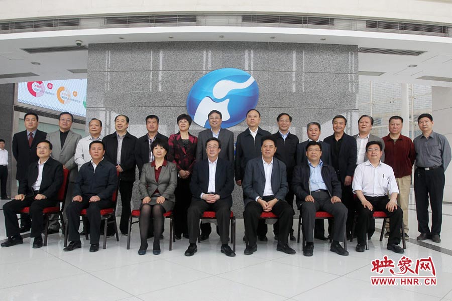 河南省委書(shū)記、省人大常委會(huì)主任郭庚茂視察河南電視臺(tái) 東方今報(bào)記者沈翔 劉棟杰/攝