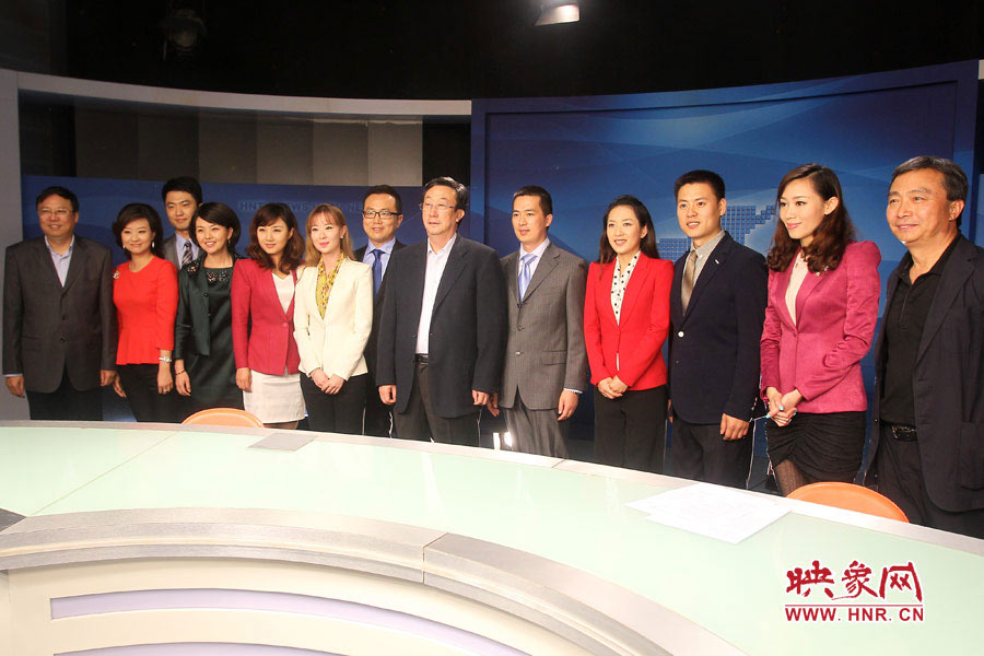 河南省委書(shū)記、省人大常委會(huì)主任郭庚茂視察河南人民廣播電臺(tái) 映象網(wǎng)記者邵恰 段晉哲/攝 河南省委書(shū)記、省人大常委會(huì)主任郭庚茂視察河南人民廣播電臺(tái) 映象網(wǎng)記者邵恰 段晉哲/攝