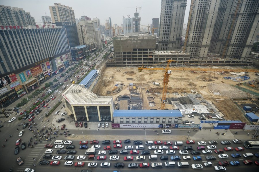 5月21日,太原體育路口車輛大面積擁堵。山西青年報胡遠嘉 5月21日,太原體育路口車輛大面積擁堵。山西青年報胡遠嘉