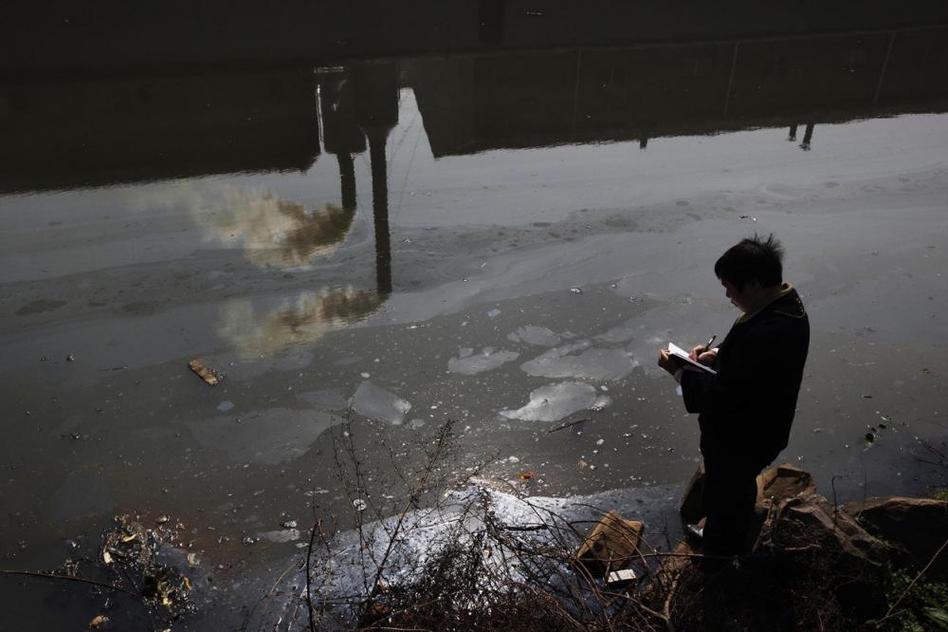 多地水污染嚴重 “癌癥村”人處境堪憂 多地水污染嚴重 “癌癥村”人處境堪憂