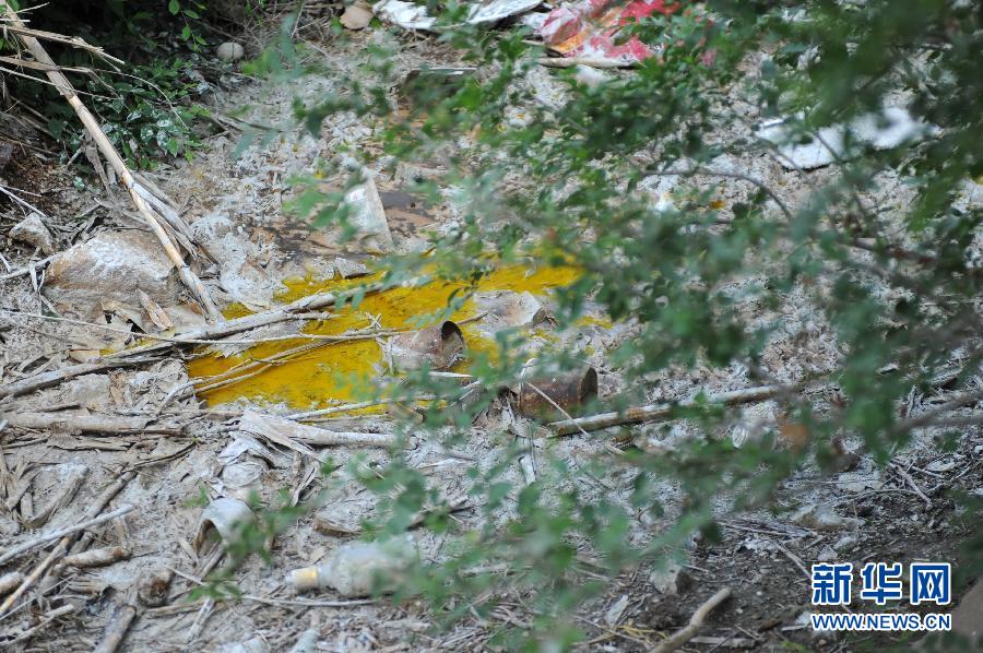 地下水成“綠茶” 污染二十多年該誰治? 地下水成“綠茶” 污染二十多年該誰治?