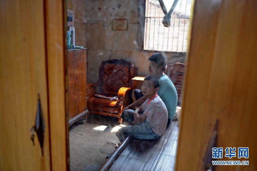 農(nóng)場棚戶區(qū)的最后留守家庭：留下的是回憶，迎來的是幸福