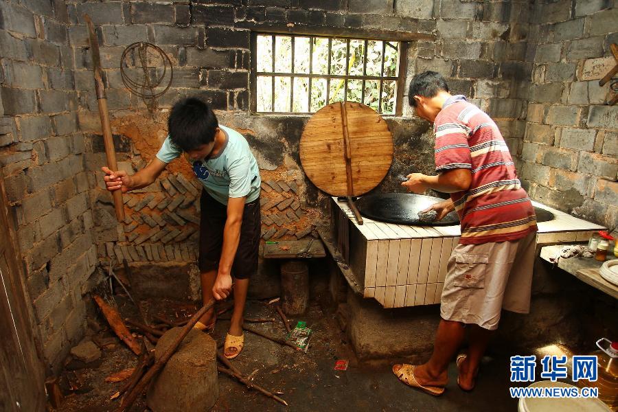 農(nóng)場棚戶區(qū)的最后留守家庭：留下的是回憶，迎來的是幸福