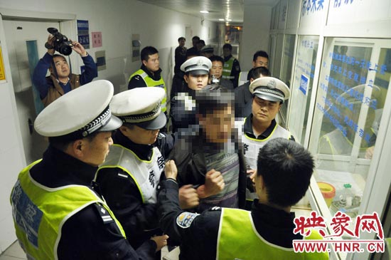 河南查處4213起酒駕案件 76名公務員涉嫌酒駕被拘留 河南查處4213起酒駕案件 76名公務員涉嫌酒駕被拘留