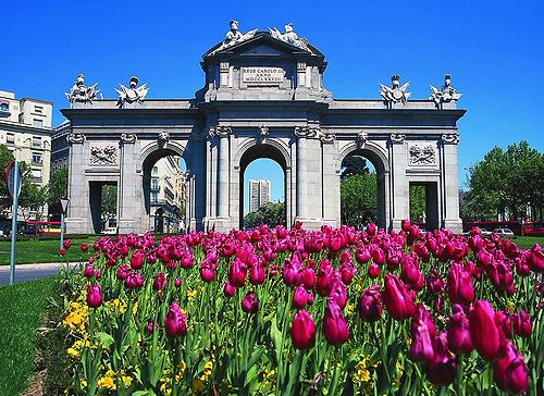 阿爾卡拉門(mén)　